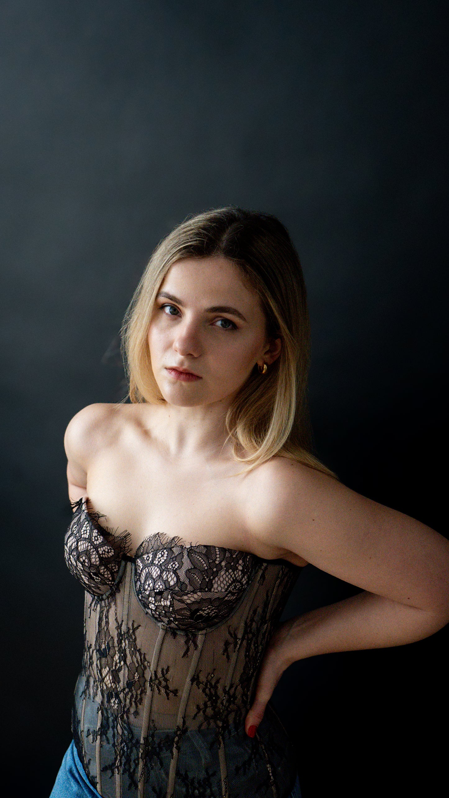 Noir Beige Corset (Black Lace & Beige Base)