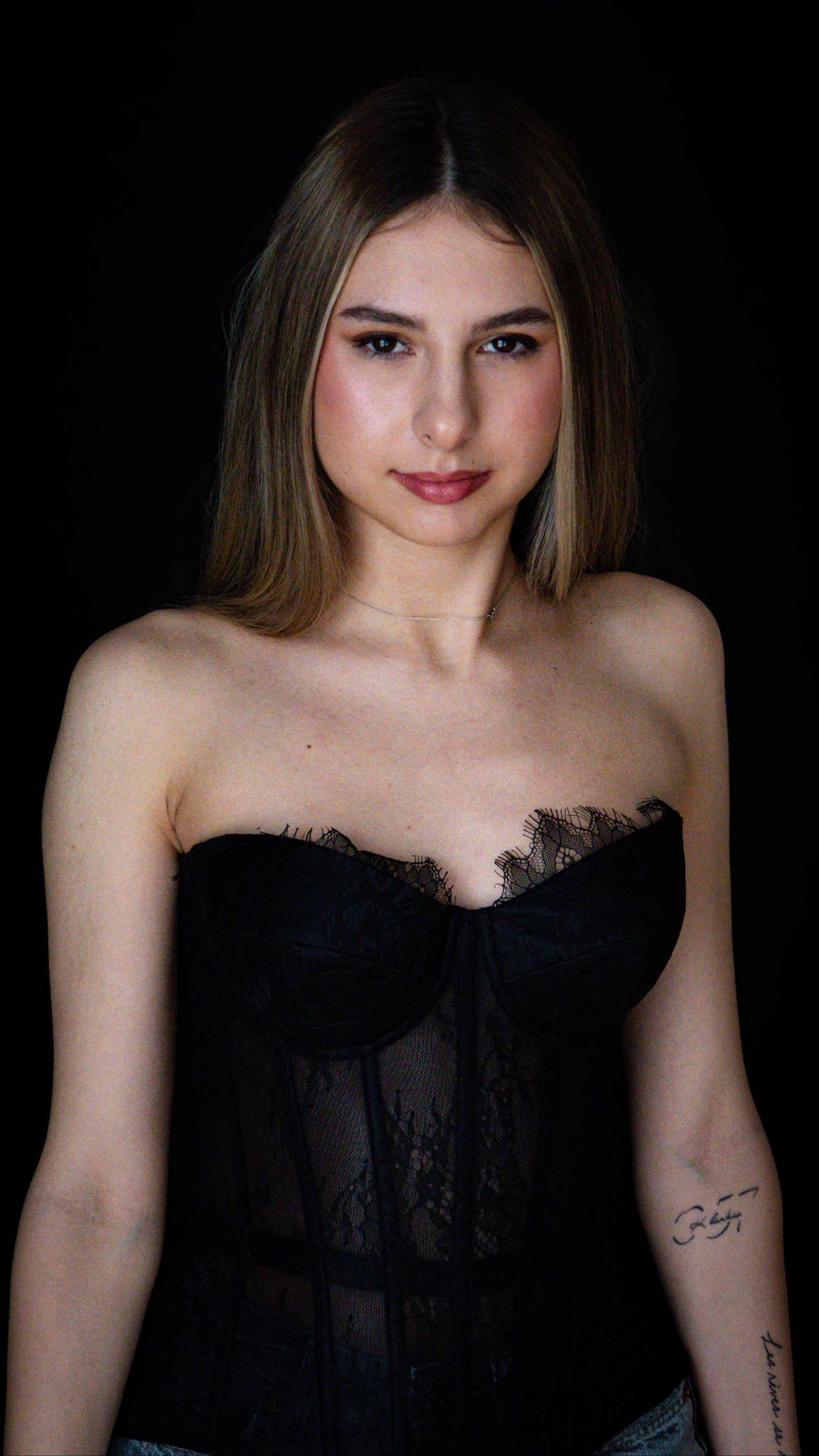 Noir Lace Corset (Black)